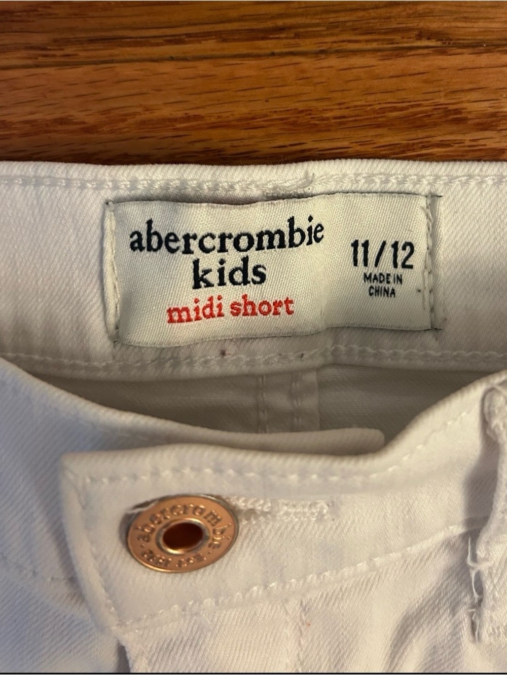 abercrombie Girls White Roll-Hem Denim Midi Shorts 11/12 - Picture 3 of 3